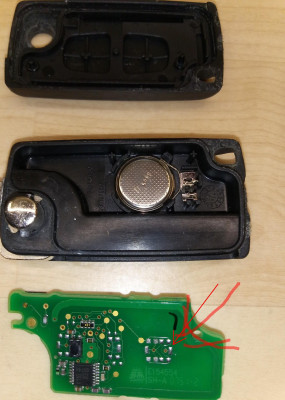 2 Tasten Schlüssel mit Chip.JPG (294.02 KiB) 4278 mal betrachtet 2 Tasten Schlüssel mit Chip.JPG