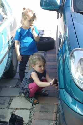 autoschrauber_03.JPG (202.37 KiB) 2766 mal betrachtet autoschrauber_03.JPG