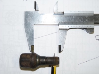 Schraube.JPG (75.27 KiB) 5190 mal betrachtet Schraube.JPG