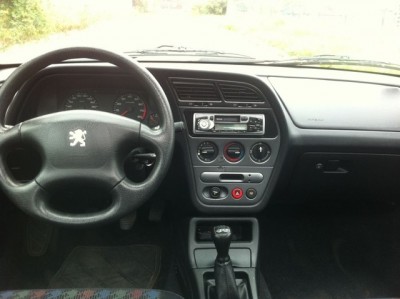 fahrerseite.jpg (55.92 KiB) 1163 mal betrachtet fahrerseite.jpg