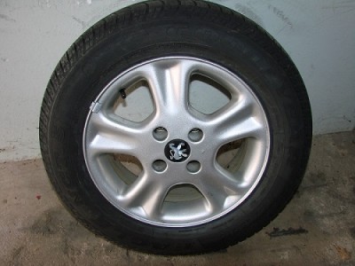 Räder 406 003.JPG (83.76 KiB) 1182 mal betrachtet Räder 406 003.JPG