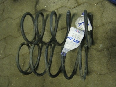 Federn_30916V.JPG (132.4 KiB) 2111 mal betrachtet Federn_30916V.JPG