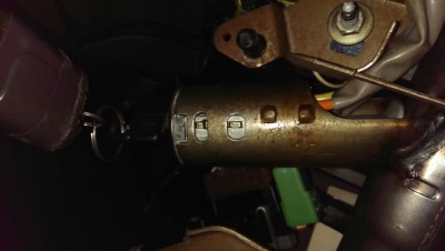 Zündschloss.jpg (74.38 KiB) 2212 mal betrachtet Zündschloss.jpg